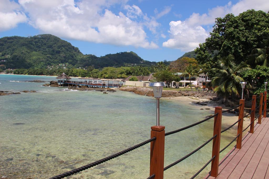 Surfers Cove Apartments Bel Ombre Luaran gambar