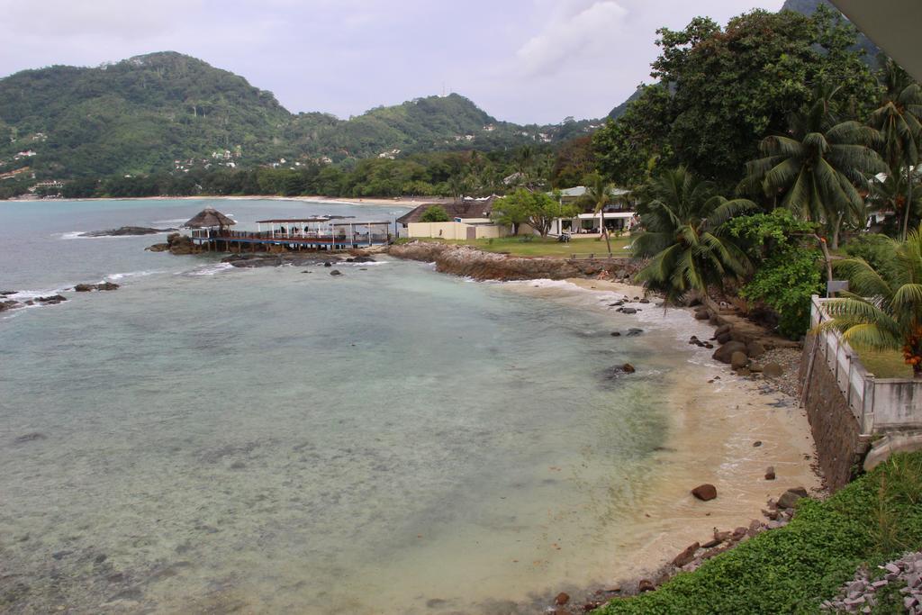 Surfers Cove Apartments Bel Ombre Luaran gambar