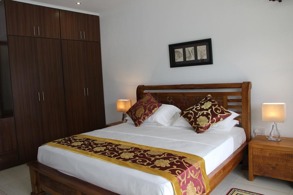 Surfers Cove Apartments Bel Ombre Luaran gambar